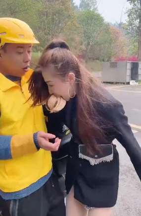 搞笑：外卖小哥，我说我不是故意的，你信吗？