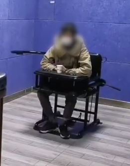 四川一男子为偿还赌债卖口罩骗500万