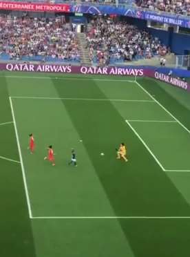 女足世界杯：中国女足0-2不敌意大利止步十六强