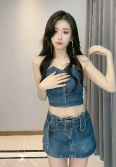 小姐姐「鱼宝baby」一身牛仔穿搭很吸睛 网友:欣赏美也是一种超能力!