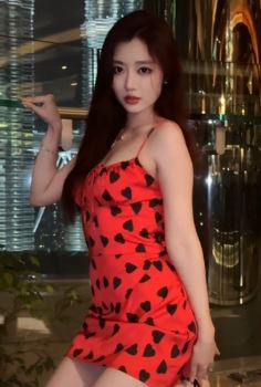 微胖小姐姐「陈熙雅」穿红色性感美裙分享生活日常 网友:没法睡觉了