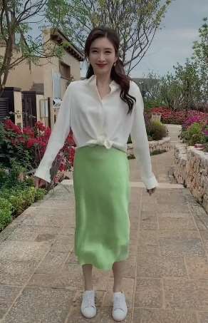 女神江疏影发vlog，上演变装秀！