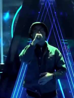 梦想的声音:男子演唱《寂寞是因为思念谁》,一开口全场沸腾!