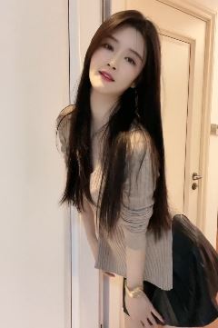 养眼小姐姐「小小凡」分享居家好状态 网友:好可爱的小妖精