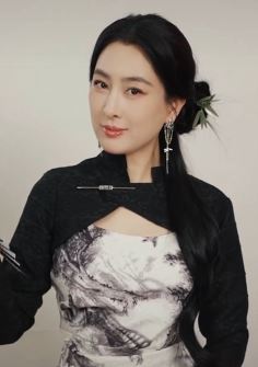 演员马苏分享中式变装，来看看你最喜欢哪一款？