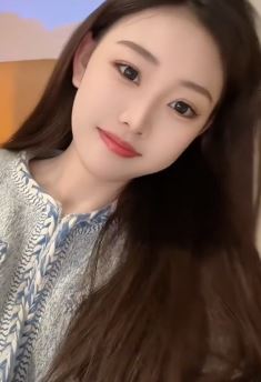 漂亮女主播「梨想」甜美穿搭分享居家好状态! 网友:看到你感觉空气都是甜的