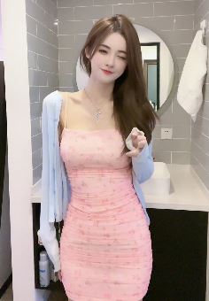 车模「五月儿」小姐姐一展跳舞才艺 网友：等我有钱了一定要找个这样的！