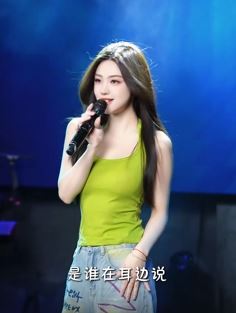 网红小姐姐「金钰晨」翻唱《千年等一回》，歌声优美人更美！