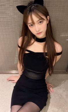 网红小姐姐「QAnna」可爱不失性感,黑S一穿流量立现!