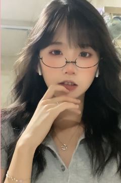 网红小姐姐「井川里予」带眼镜扮女教师