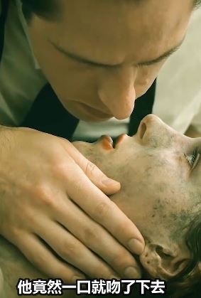 恐怖片《尸吻》解说:殡仪馆化妆师亲吻漂亮女尸,之后女尸竟然神奇复活!