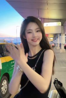 甜美小姐姐「仪仪er」分享泰国旅行vlog  网友:保护好自己