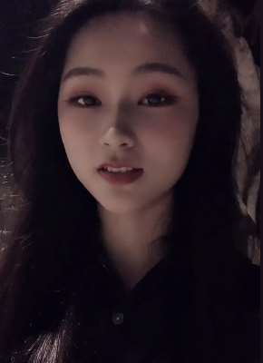 美女说男生就像洋葱没有心,你认同她的说法吗?