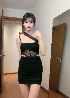小姐姐「乖瑶」性感穿搭跳笛子舞 ,这样的甜御美女喜欢吗