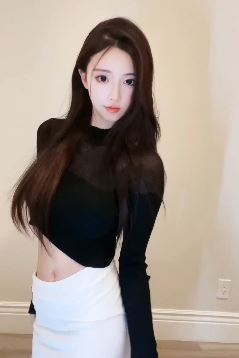 网红小姐姐「月哥说了算」分享日常vlog,称昨天差点13幺胡牌!