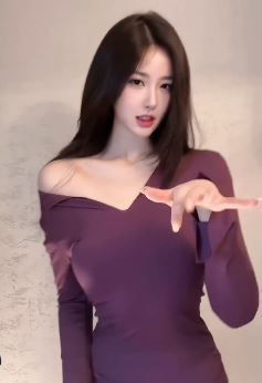 好看小姐姐「玉兔」居家浅跳,这么好的身材哪个男人不心动!