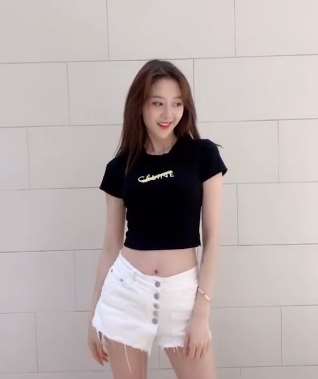 都说会跳舞的女生更招人喜欢，你觉得呢？