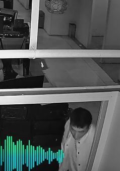 上海一男子经常在网吧偷手机被抓