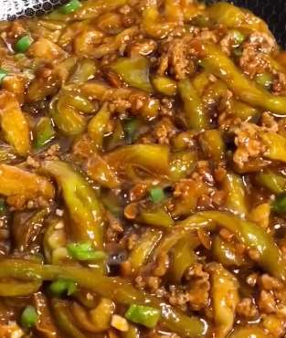 家常菜：酱茄条的做法，收藏一下有空可以做做看！