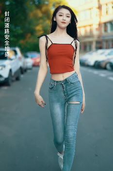 长春小姐姐「你的瑶」show街拍大片,问你喜不喜欢?网友:青春好年华!
