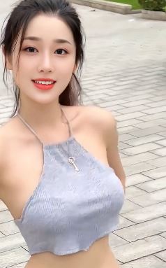 耐看型小姐姐「汪小婷」火辣穿搭秀身材 网友:清纯靓丽,明艳动人