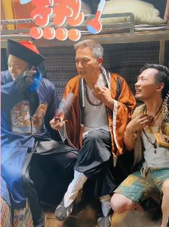 演员骆达华分享片场趣事：今天咋就这么热呢？