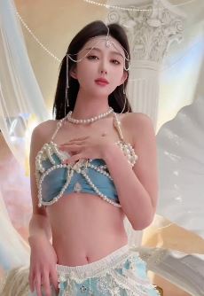 迷人小姐姐「番茄酱」分享异域风情穿搭 网友:梦幻女神