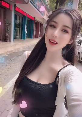 24岁舞蹈主播：朋友圈未必都是朋友，黑名单总有心酸故人！