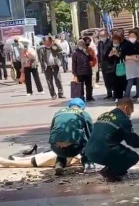 贵州一女子被高楼外墙瓷砖脱落砸中身亡