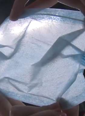 成都查获15万只假口罩 口罩薄薄一层质量太差