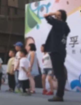 英孚教育外教吸毒被抓