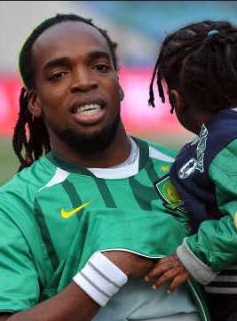 前国安外援马丁内斯突发心脏病去世