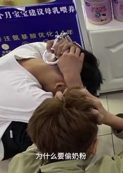 四川武胜7家店铺遭搬家式盗窃 窃贼连奶粉也不放过