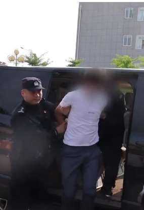 18年前杀害一家5口逃犯被抓 村民称当时晚上不敢出门