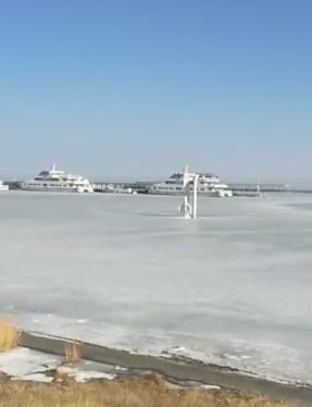 青海湖景区恢复开放 全天一共迎来58名游客