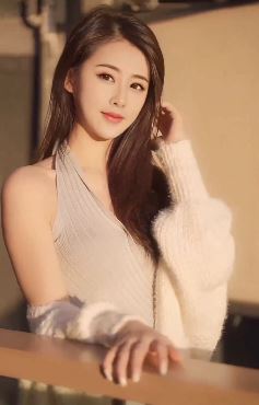 看一眼就爱上的漂亮小姐姐 网友:兄弟们可劲赚钱 这就是终极目标!