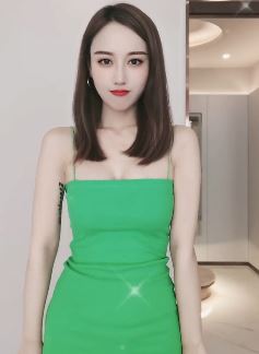 这位小姐姐网名「张美人」真是人如其名  网友:女施主太美了!