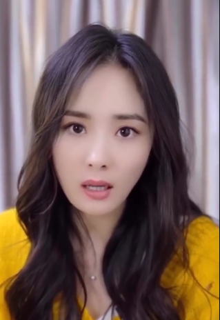 看看杨幂录制的短视频，到底是怎么一回事呢？