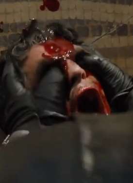 分享一段关于权力游戏混剪视频 场面有点血腥