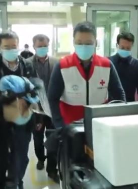 安徽2名专家飞赴伊朗协助抗击疫情