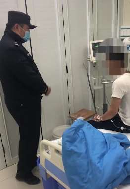 济南一18岁小伙宿舍内吃安眠药轻生