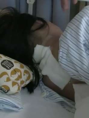 深圳一女白领脖子酸痛 推拿后下肢突然瘫痪