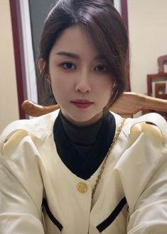 气质女主播「璇璇」分享女性优雅知性穿搭 网友:文静自然的美