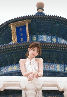 美女主播「杨杨」分享北京天坛公园游玩vlog 网友:我在乾清宫等你