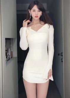 好看小姐姐「南墙」穿性感美裙居家秀身材 网友:唐僧见了都要动凡心