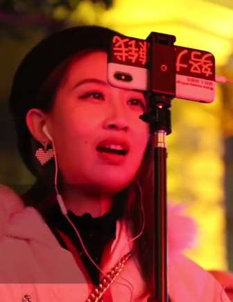 网红扎堆台儿庄古城直播，在这拍视频更容易火！