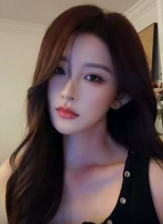 歌手「周诗雨」居家跳手势舞，没想到还能这么玩！