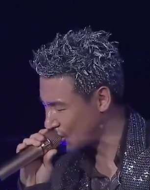 重温一首张学友的经典老歌《一千个伤心的理由》,喜欢就收藏吧!