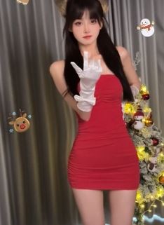 网红模特小姐姐「是你依然」居家跳圣诞手势舞  网友:圣诞美女