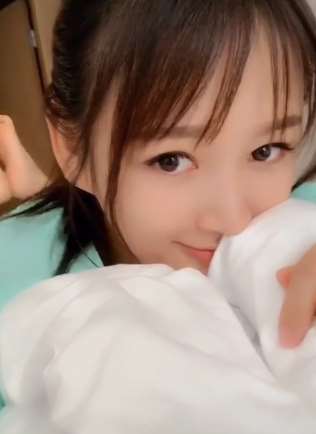 这个姑娘喜欢吗？她来自昆明，抖音网名初心。